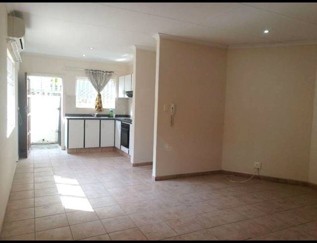 3 BEDROOM SIMPLEX RENTED IN BROADLANDS